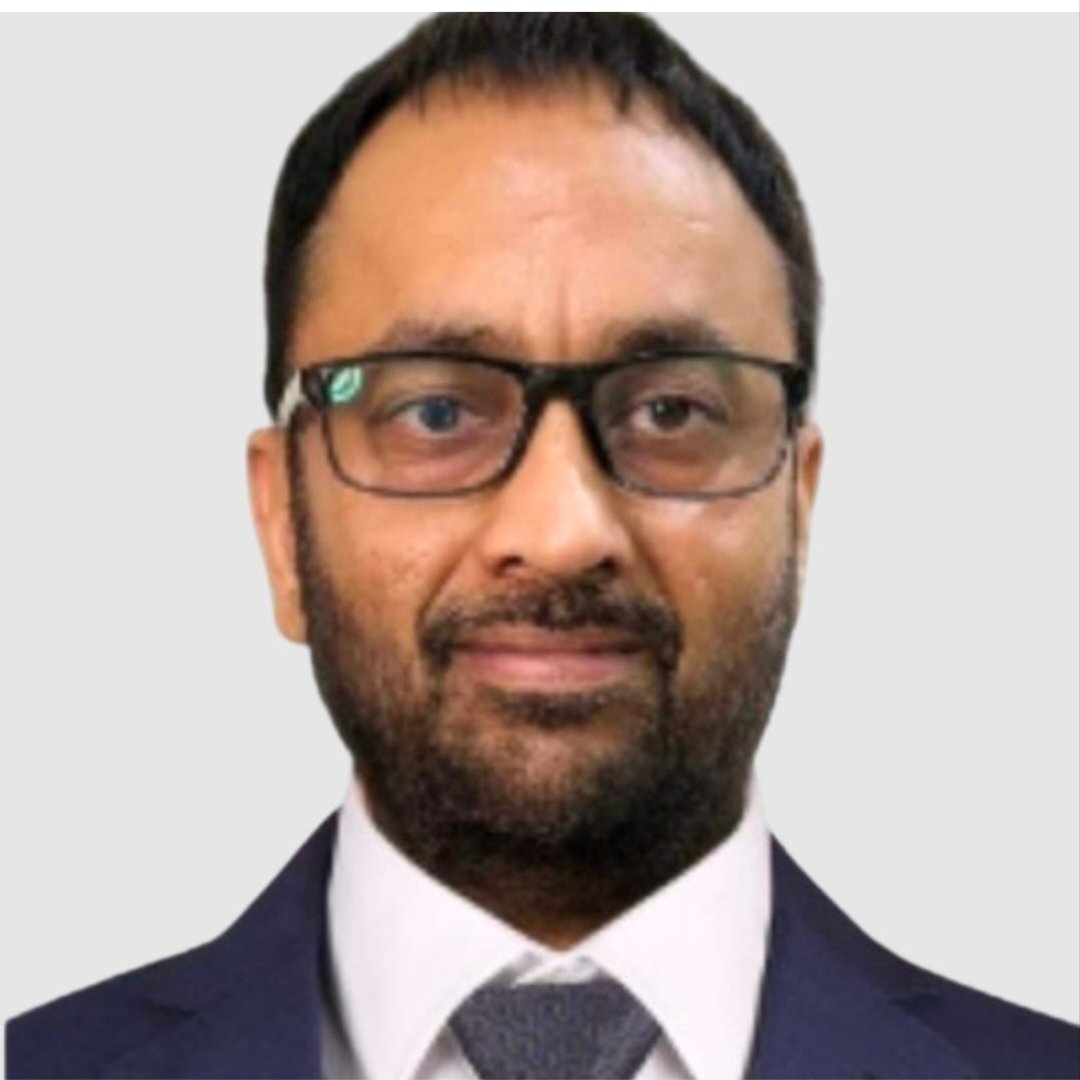 passport-size-photo-left