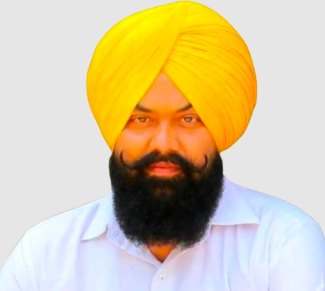 passport-size-photo-left